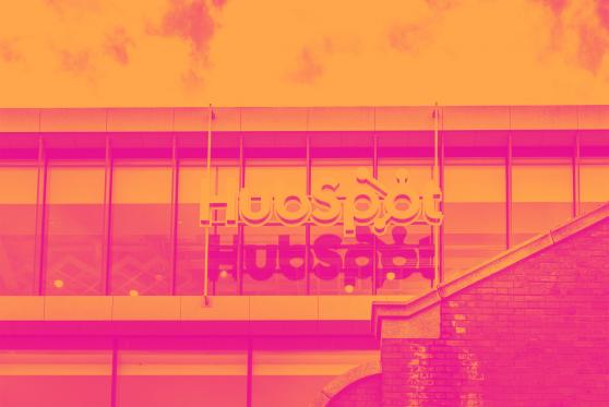 HubSpot (NYSE:HUBS) Posts Better-Than-Expected Sales In Q4, Stock Soars